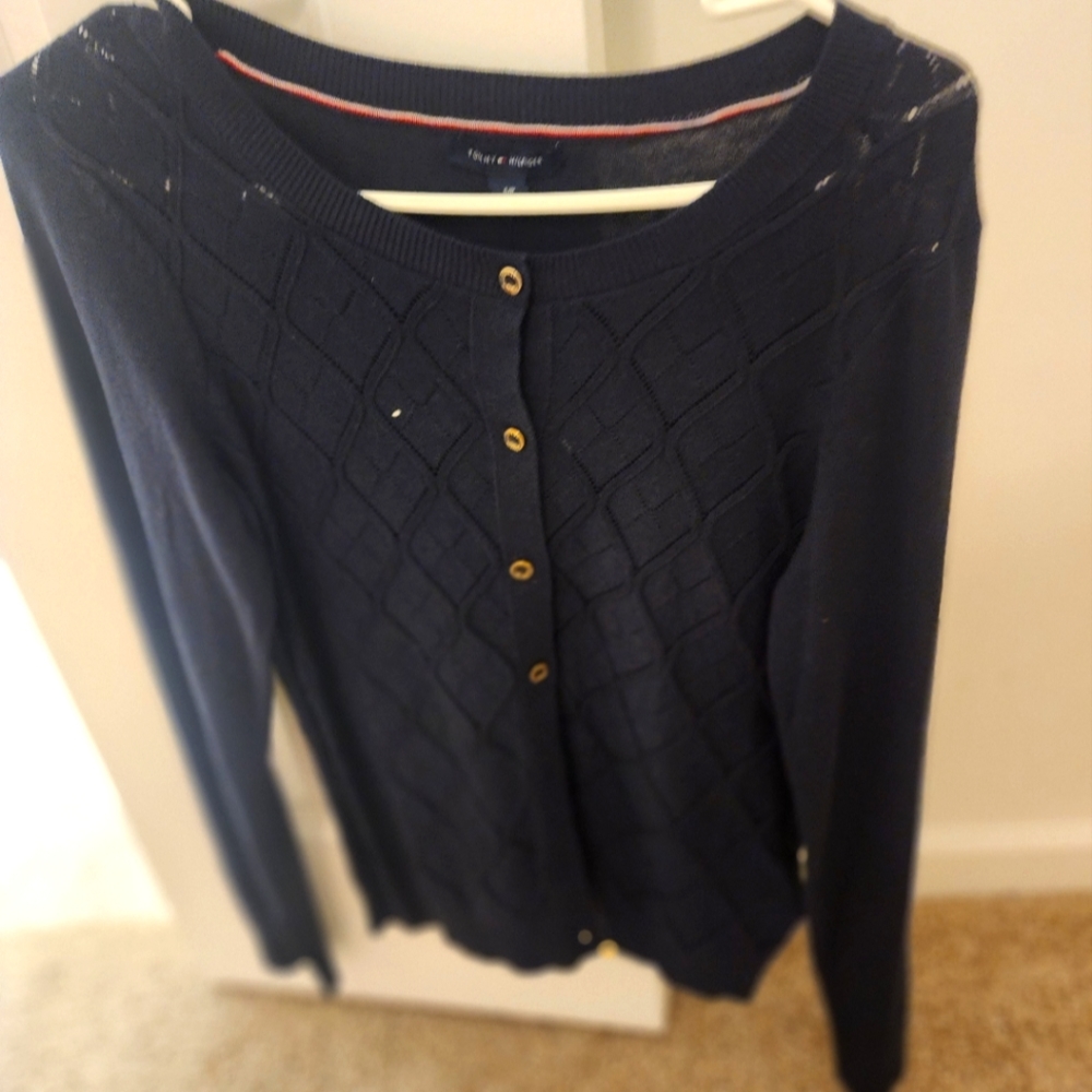 Woman's short cardigan